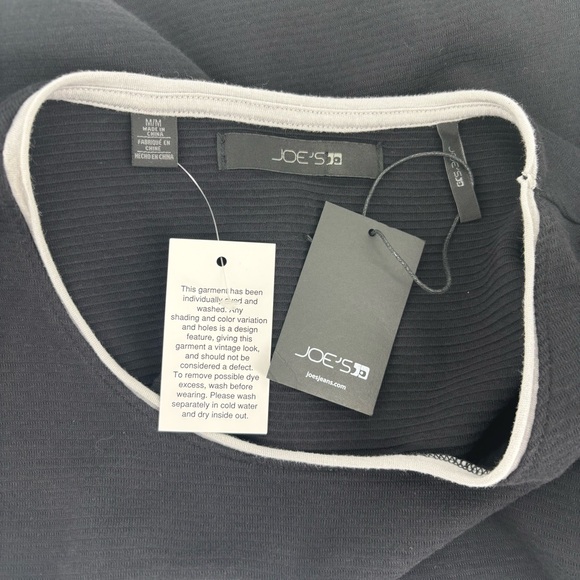 Joe's Jeans NWT Black and Grey Horizontal Ribbed Short Sleeve Cotton Tee, Medium - Picture 10 of 16